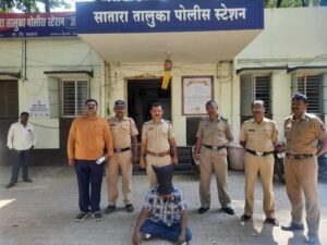 विठ्ठल-रखुमाई-मंदिरात-1