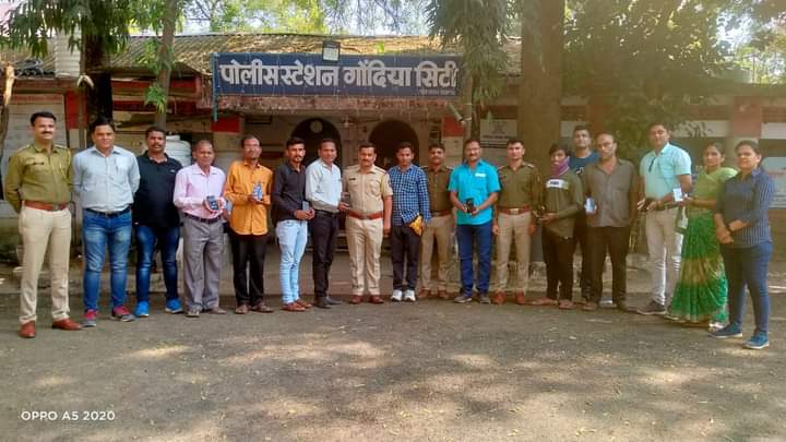 गोंदिया शहर पोलीसांनी गुम झालेले १६ मोबाईल हस्तगत करून फिर्यादीस केले परत, पो.स्टे. गोंदिया शहर पोलिसांची अती उल्लेखनीय कामगीरी…