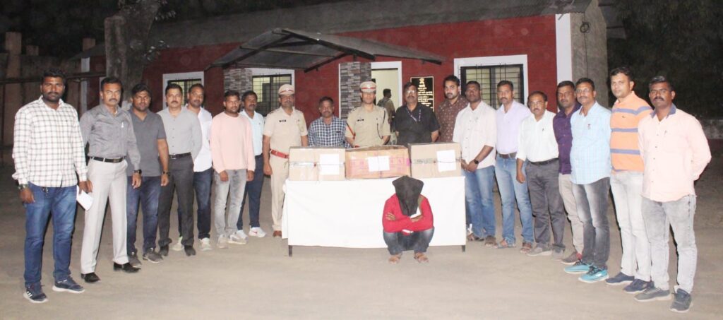 स्थानिक गुन्हे शाखा, सातारा व म्हसवड पोलीस ठाणे यांची संयुक्त धडाकेबाज कारवाई एन.डी.पी.एस कायदयाअंतर्गत १५ लाख दोन हजार पाचशे रुपयांचा ६० kg किलो गांजा जप्त…