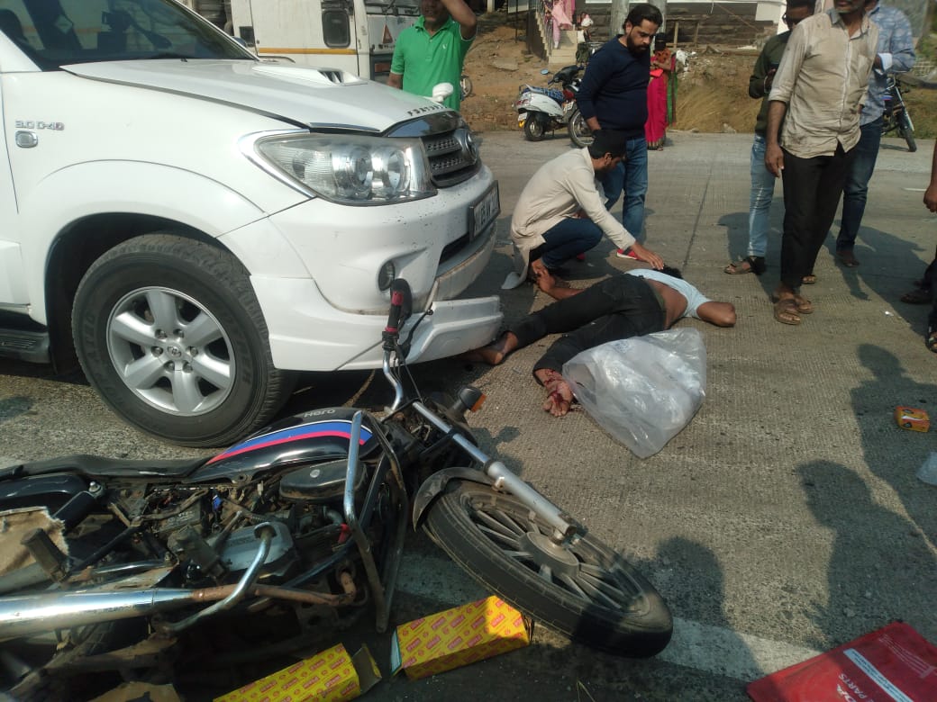 मुंबई गोवा महामार्गावर (1)