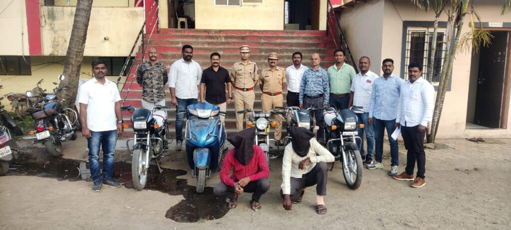 मोटार सायकल चोरी करणाऱ्या दोन सराईत आरोपींना सातारा स्थानिक गुन्हे शाखेने केले जेरबंद…
