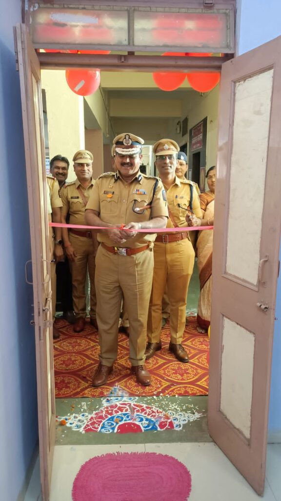 विशेष पोलीस महानिरीक्षकांच्या हस्ते नंदुरबार येथे वाचनालयाचे उद्घाटन…