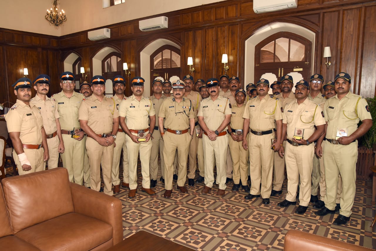 मुंबई पोलीस आयुक्त (3)